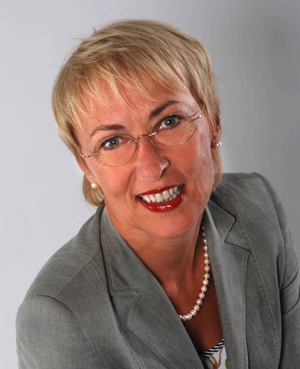Anita Riecher